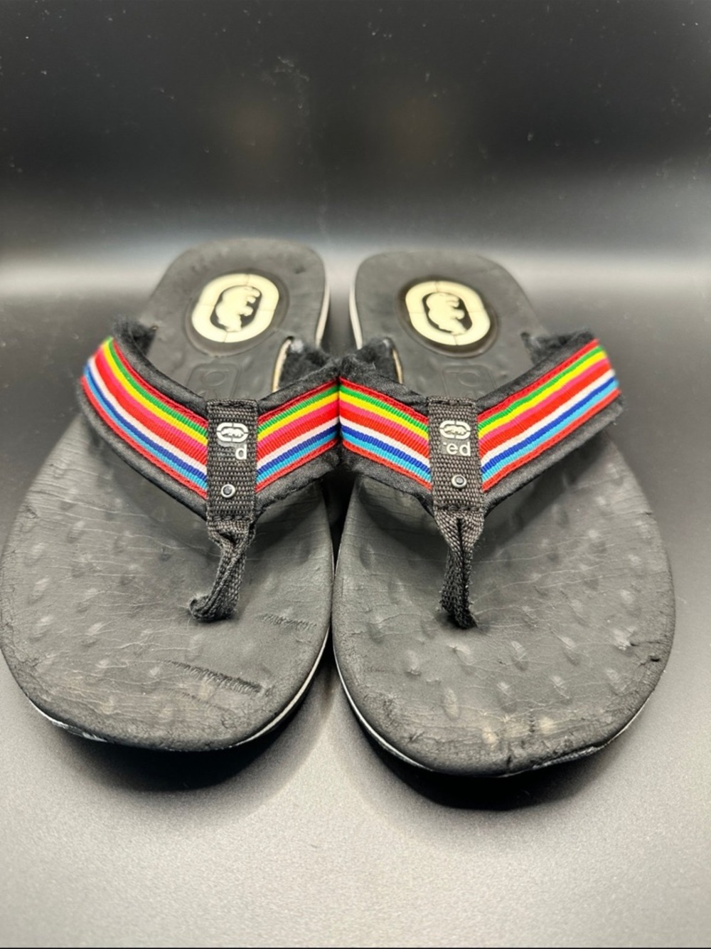 Ecko Unltd Red Label VTG Y2K Rainbow Stripe Flip Flops Street Wear Size 7 Women